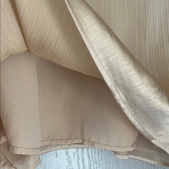 CeCe Yellow Gold Ruffle Sleeve Top - Picture 5 of 5